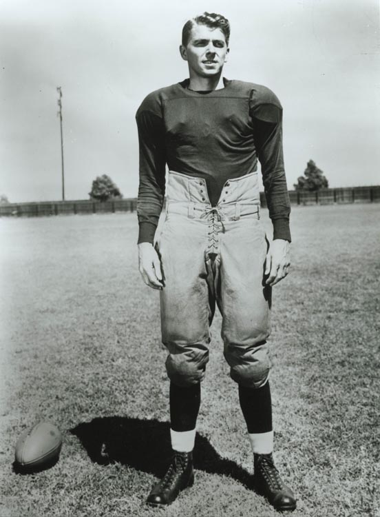 Ronald_Reagan_in_Knute_Rockne-All_American_1940.jpg