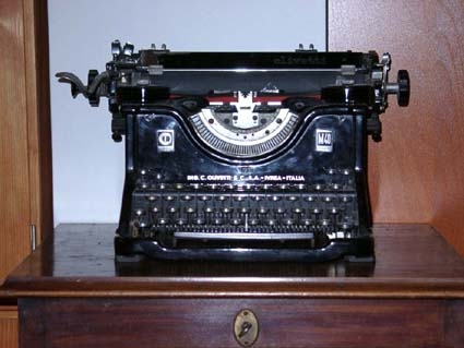 olivetti.JPG